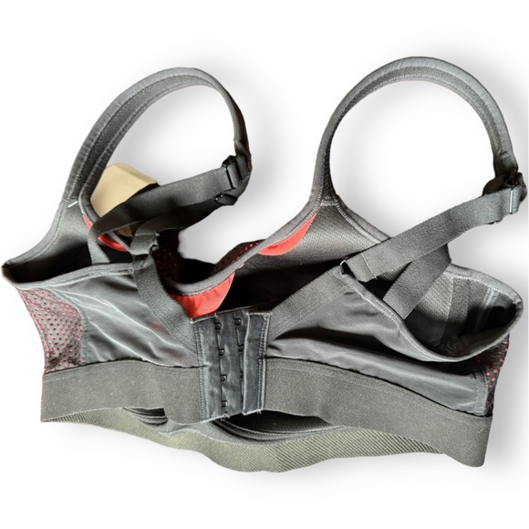 Essential Bodywear Chloe Sports Bra 38E - Picture 3 of 4